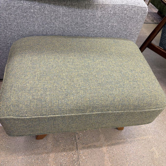 Odense Sage Ottoman