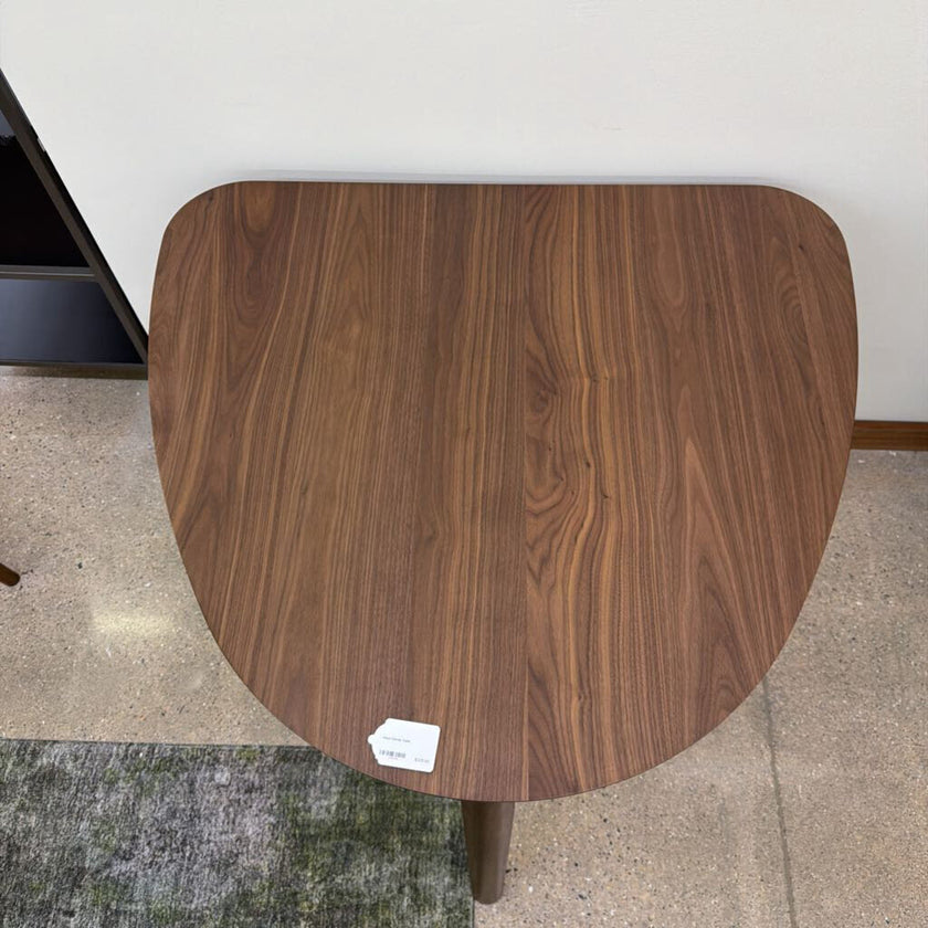 Hoya Corner Table