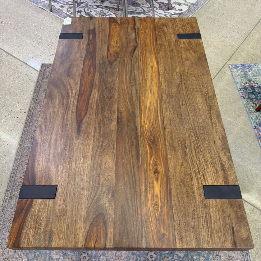 HAMLYN DINING TABLE