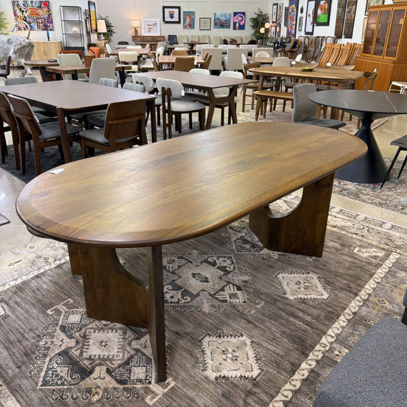 Allengton Dining Table