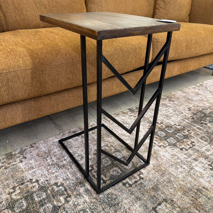 Chevron Base C Table