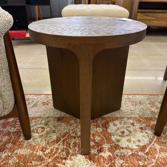 Molinos Side Table