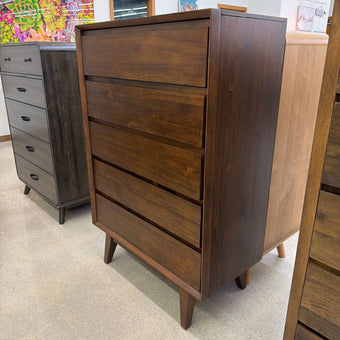 Burdell Chest