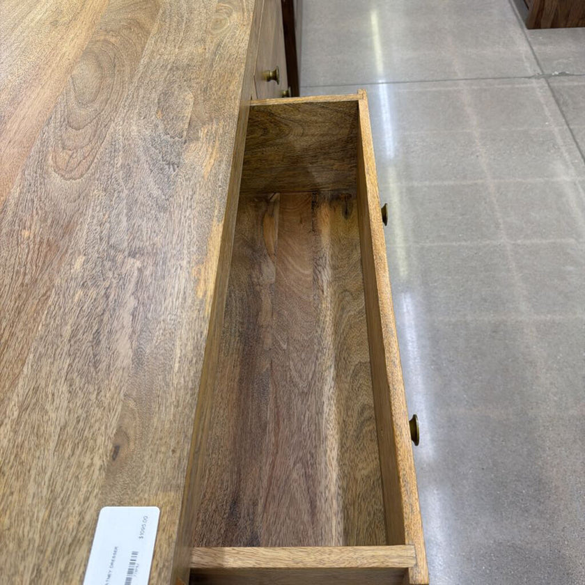 MATNEY DRESSER