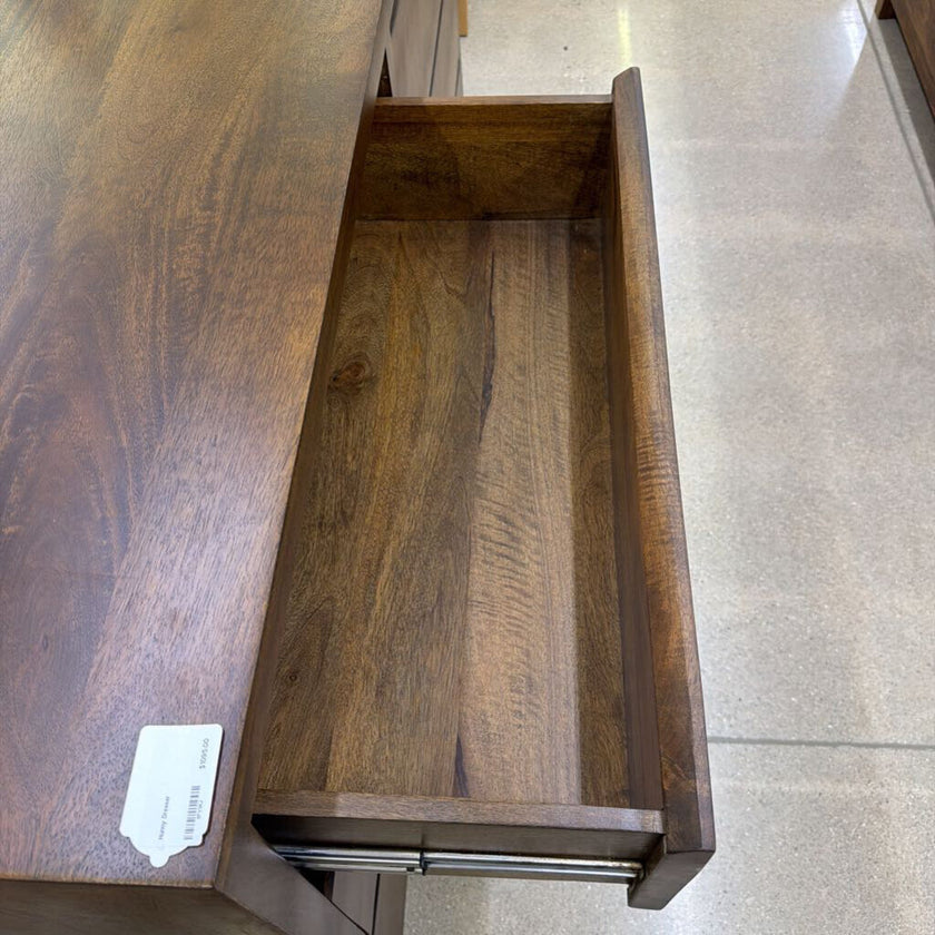 Hunny Dresser