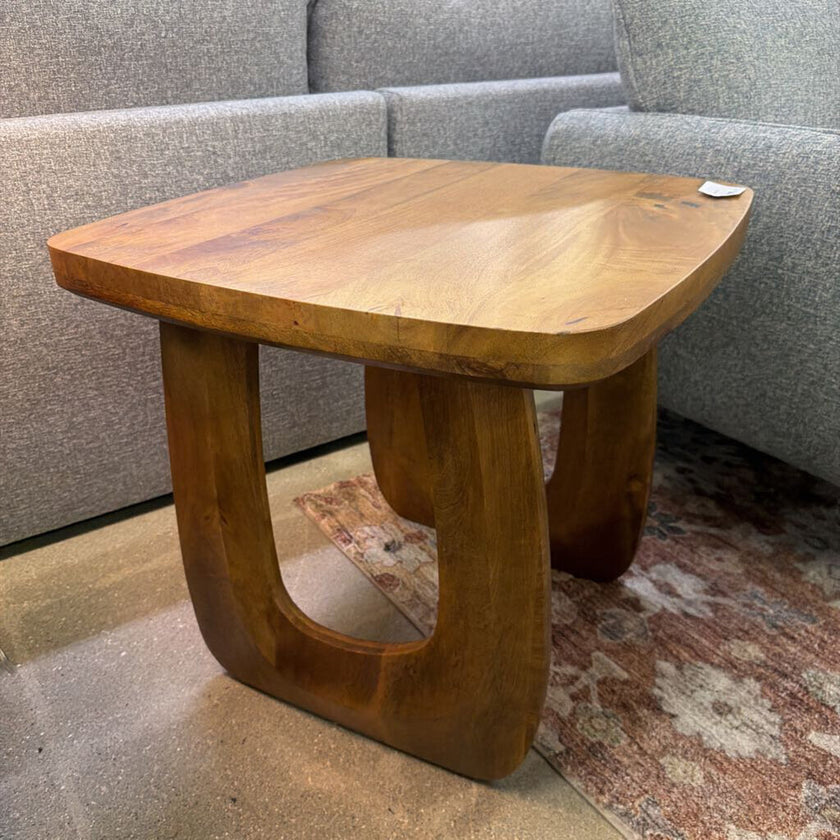 Bundi End Table