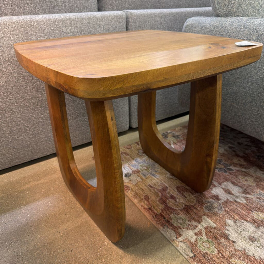 Bundi End Table