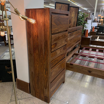 Deighton Highboy