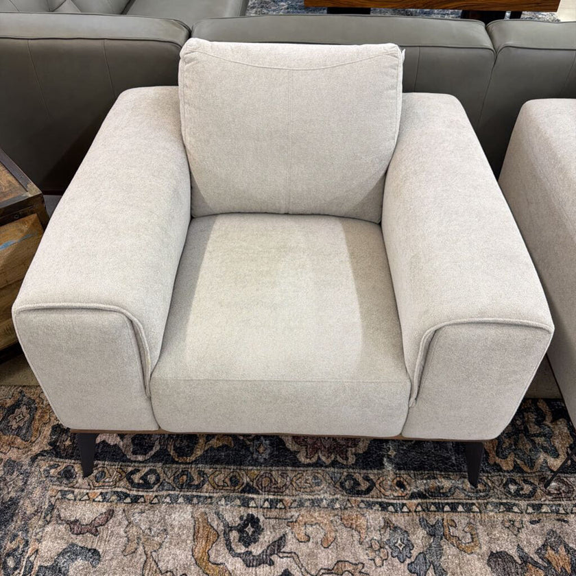 Fog Mod Wood Trim Chair