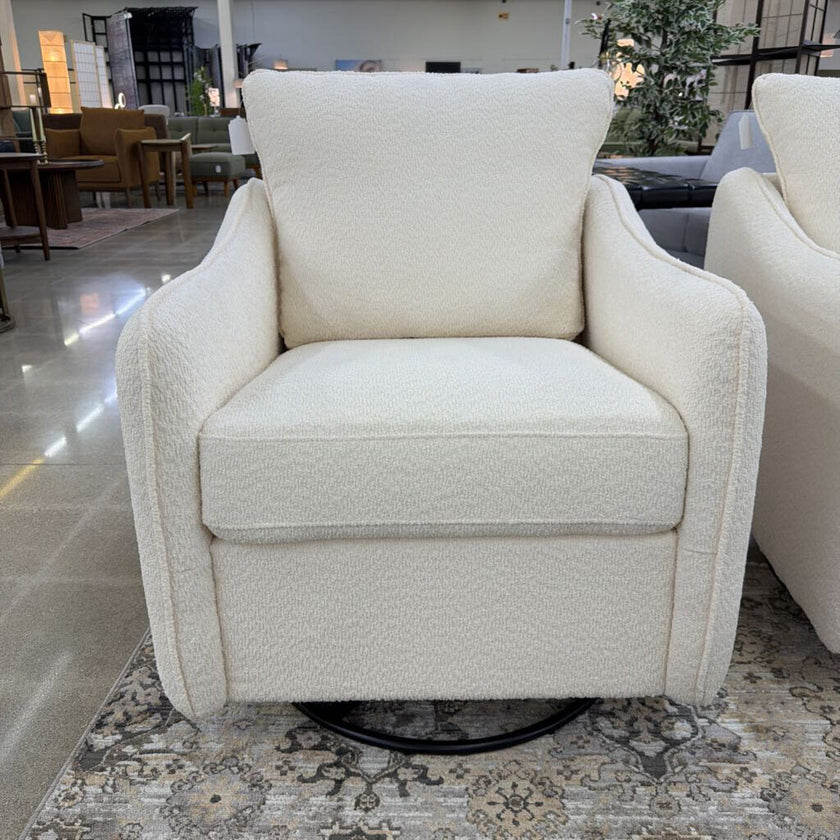 Vanilla Boucle Swivel Glider