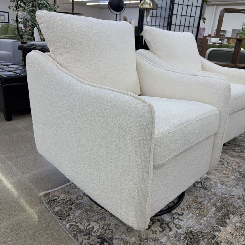 Vanilla Boucle Swivel Glider