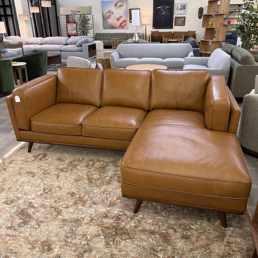 Karlstad Saddle RAF Chaise Sectional