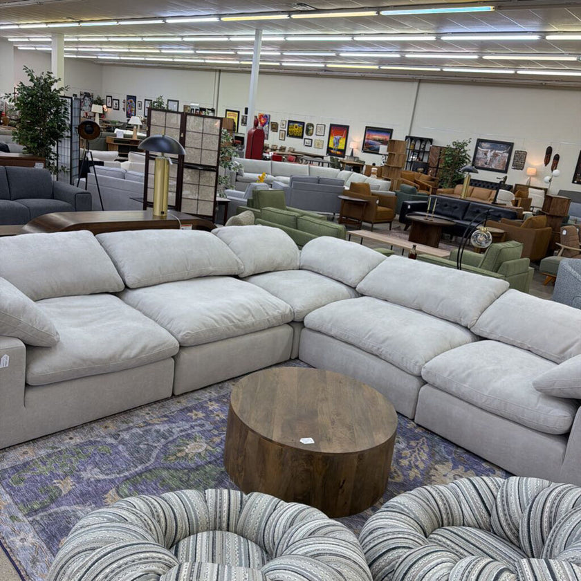 Bruges Sandstone Corner Sectional