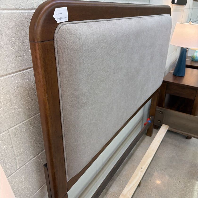 Walnut Queen Bed