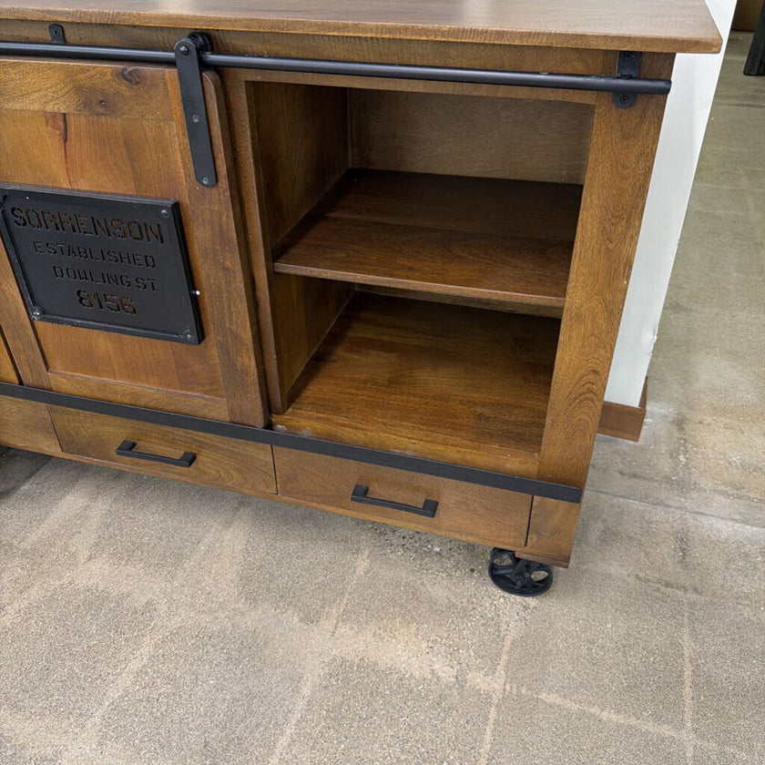 Zyan Wheeled Bar