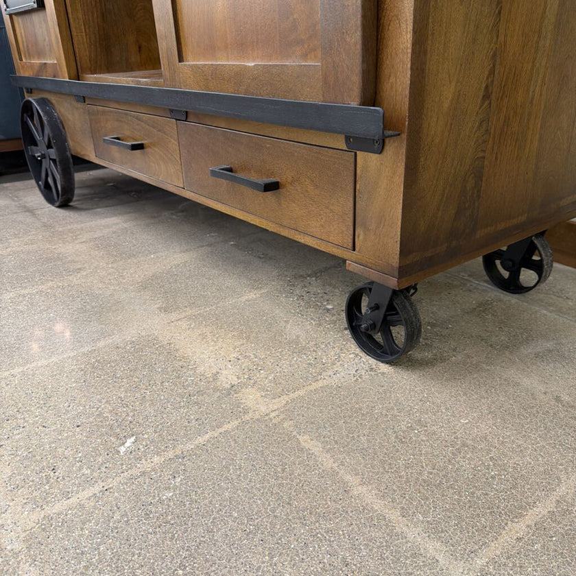Zyan Wheeled Bar