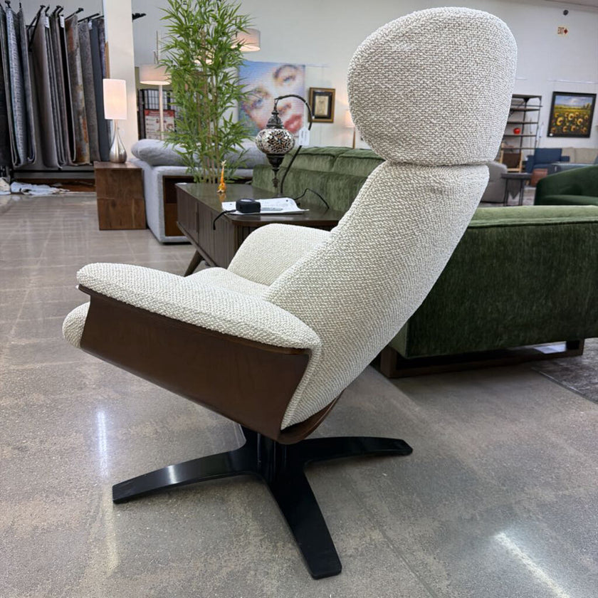 Sardinata Linen Accent Chair