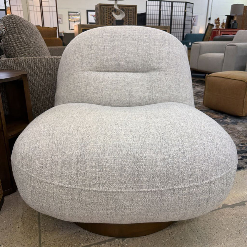 Matapi Cloud Accent Chair