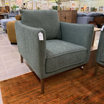 Lithia Eucalyptus Chair
