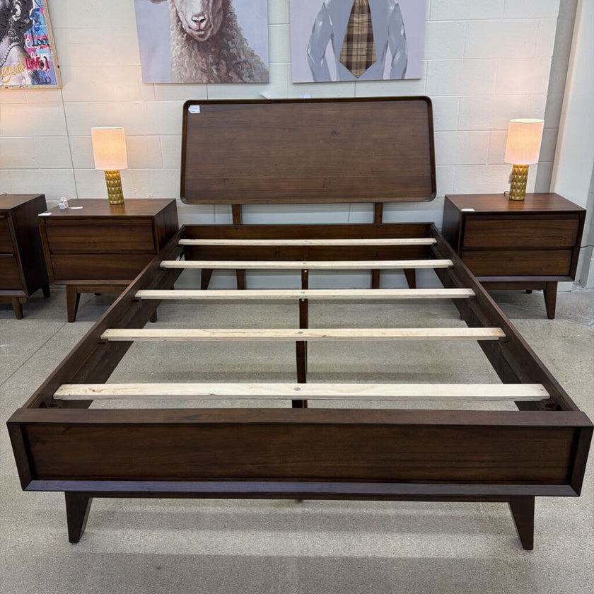 Burdell Ladder Queen Bed